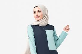 Kelas yang paling tinggi itu parblue karena memang selain harganya yang tinggi dibandingkan jenis lainnya, lovebird parblue dalam beberapa tahun terakhir salah satu jenis lovebird yang paling mahal adalah lovebird biola atau opaline fischeri. Ini 5 Warna Hijab Yang Cocok Dipadukan Dengan Baju Navy Anda Womantalk