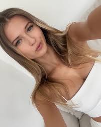 Hey hey 🤍 #selfie