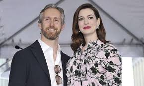 Anne hathaway had then played the role of the character of a recovering alcoholic in the movie, rachel getting married and this had earned her a nomination for the academy award for best actress. Zweites Kind Kein Leichter Weg Anne Hathaway Wieder Schwanger Kleinezeitung At