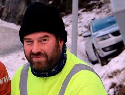 Her fyker bilene i hekken igjen og igjen