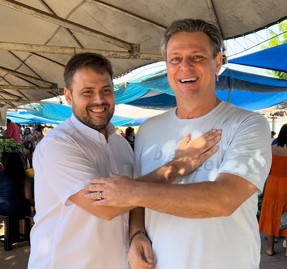 O senador Carlos F&aacute;varo refor&ccedil;ou seu apoio ao pr&eacute;-candidato a deputado federal Iraj&aacute; Lacerda - Express&atilde;o Not&iacute;cias