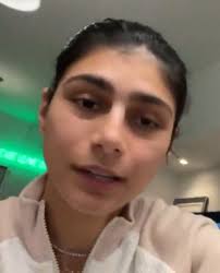 Mia Khalifa - Wikipedia