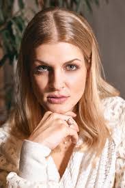 Eve Oswald's Instagram, Twitter & Facebook