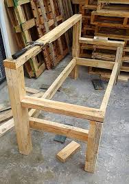 Bench Is A Furniture Piece On Which Almost 3 To 4 Individuals Can Sit For A Goss My Blog Mobilier Exterieur En Palettes Mobilier Jardin Palettes Projets De Mobilier