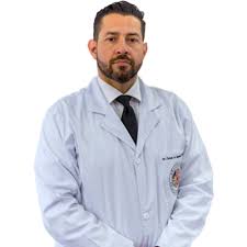 Dr. César Arturo Méndez Rodríguez, Traumatólogo