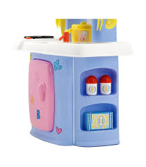 Además emite sonidos y melodías. Mega Cocina De Peppa Pig