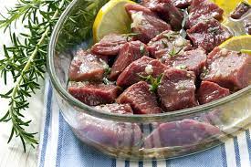 La un 1 kilogram de carne avem nevoie de BaiÈ› Pentru Miel Cum Se Face Marinata Pentru Miel Reteta Video Libertatea