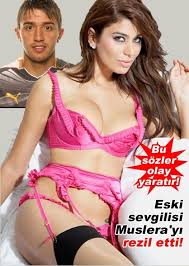 Muslera da arkadaşını bağrını bastı. Uruguay In Apacisi