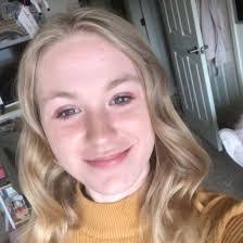 Paula Curry's Instagram, Twitter & Facebook