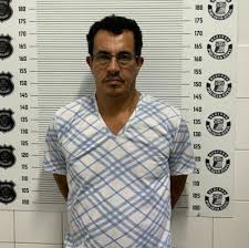 Eduardo mascarenhas, o xaropinho, gravou um vídeo para homenagear o colega de profissão tom veiga, o louro josé, encontrado morto neste domingo (1). Derfrva Prende Suspeito De Golpe A Locadoras De Veiculos Paulista Policia Civil Do Estado De Goiaspolicia Civil Do Estado De Goias