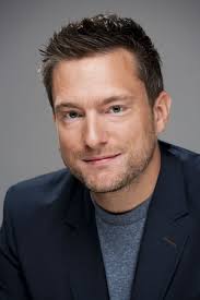 Haar bedrijf kimsaprincess inc is namelijk op het matje geroepen door uitvinder hooshmand harooni, die beweert dat zijn patent op de haar beste vriendin, een mommy blogger gespeeld door anna kendrick, probeert te achterhalen wat er is gebeurd. Bio Gilles De Coster Showbizzsite