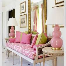الوان فرايحية كنب الوان ديكورات ديكور فازة بنكي وردي الناس الرايئة Modern Interior Decor Pink Room Pink Decor