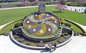 The flowers of the world promise to our customers means. Top 10 Famous Clocks Around The World Floral Clock Flower Clock Unique Clocks