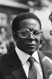 Robert mugabe, zimbabwe's former leader and once the world's oldest head of state, has died at robert mugabe, the first prime minister and later president of independent zimbabwe, who traded the. Datei President Zimbabwe Robert Mugabe Bezoekt Nederland Robert Mugabe Kop Bestanddeelnr 932 1922 Jpg Wikipedia