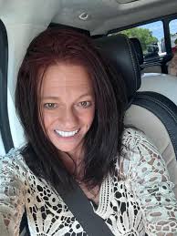 What are some affordable senior picture options?