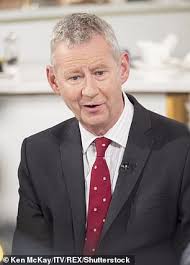 AA calls for government to introduce 'fuel price checker' to let drivers  know of cheapest prices