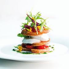 Caprese Turmchen Mit Crostini Chips Rezept Rezepte Essen Chips Rezept