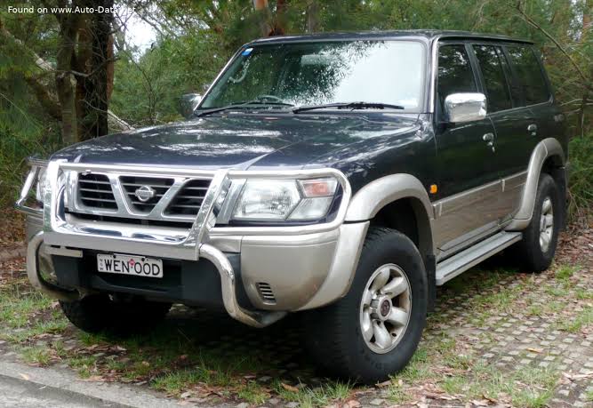 Nissan Patrol V 5-door (Y61) 4.5 i (5 dr) (200 CV) | Ficha técnica y  consumo, Medidas