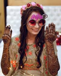 Bff Message Mehendi New Henna Design Ideas You Need To See In 2020 Indian Wedding Planning Bridal Mehndi Designs Wedding Couple Poses Photography
