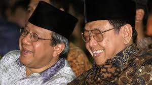 Qulil haq, walau kaana murran! Riwayat Gus Dur Meledek Dan Menyerang Hmi Alif Id