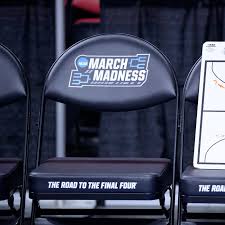 Game times, tv channels, schedule and results for men's ncaa tournament games. Ncaa Tournament 2017 Thursday Friday Tv Schedule And Game Times A Sea Of Blue