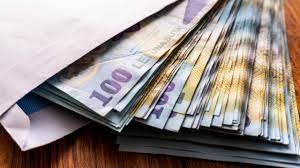 Alocaţie de 486 de lei pe lună pentru aceşti elevi de peste 18 ani. Când ar putea intra legea în vigoare - IMPACT.ro