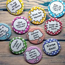 Frases para felicitar en una boda. Chapas Boda Comic Frases Graciosas