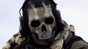 Spooky footage shows 'walt disney's ghost' roaming disneyland at night. Cod Mw Bringt Kult Figur Ghost Doch Viele Wollen Seinen Alten Look