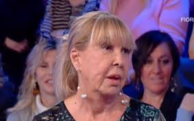 Wilma goich ha parlato di achille lauro negli studi di storie italiane, in compagnia di wilma goich accusa achille lauro di essere un provocatore. Wilma Goich Racconta Il Suo Dramma Parole Commoventi