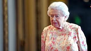 Princess charlotte was born at 8.34am on 2nd may 2015 at st mary's hospital in paddington, london, weighing 8lb 3oz. Queen Elizabeth Ii Wegen Prinzessin Charlotte Darum Kommt Eine Abdankung Nicht In Frage News De