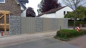 Verschweisste Gabionen Gabionenzaun Gabionen Kaiser In 2020 Gabionenzaun Gabionen Zaun