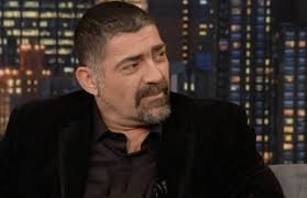 Η τρομερή αποκάλυψη για τους «ψίθυρους καρδιάς» (video). Mixalhs Iatropoylos Ti Apokalyptei Gia Th Nea Sxesh Toy In Gr