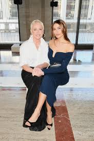 Xuxa e Sasha Meneghel curtem juntas a Semana de Moda de Nova York no desfile da Carolina Herrera