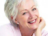 Certaines choisissent de conserver leurs longueurs, mais pour un rendu plus ou a l'inverse pour m voici nos astuce spour choisir la bonne coiffure vous venez d'avoir 50 ans et êtes vraiment tanné de votre coupe de cheveux et de votre coiffure actuelle? 49 Idees De Coupe De Cheveux 50 Ans Et Plus En 2021 Coupe De Cheveux Cheveux Coupes De Cheveux 50 Ans