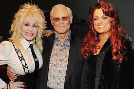George jones tabs, chords, guitar, bass, ukulele chords, power tabs and guitar pro tabs including tennessee whiskey, she thinks i still care, shes my rock, sometimes you just cant win, still doing time. George Jones Photo Album Stars Share Their Favorite Pictures With The Possum