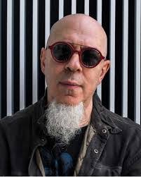 Chris Shutters's Instagram, Twitter & Facebook