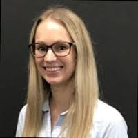 Kara Rutherford's Instagram, Twitter & Facebook