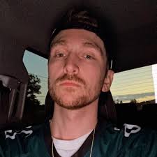 How to find supplies for huge bases in DayZ?