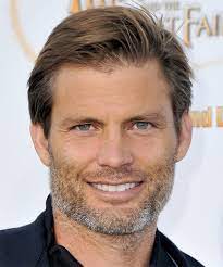 Casper van dien great image of casper van dien star of starship troopers, sleepy hollow, lake effects and more. Casper Van Dien S Booking Agent And Speaking Fee Speaker Booking Agency