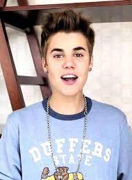 El cantante realizó una oración por las víctimas del atentado terrorista y después llora al interpretar una de sus canciones, abandonando el. Cries Why Is He So Cute I Love Justin Bieber Love Justin Bieber All About Justin Bieber