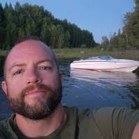 Shawn Fraley's Instagram, Twitter & Facebook