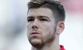 Liverpool close to signing Alberto Moreno and Javier Manquillo