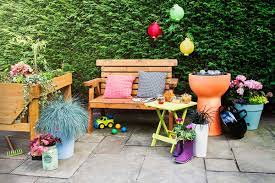 How to make a patio garden look nice. Simple Ways To Make Your Garden Look Stunning Houseaffection