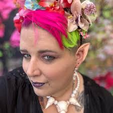 Erin Kinzer's Instagram, Twitter & Facebook