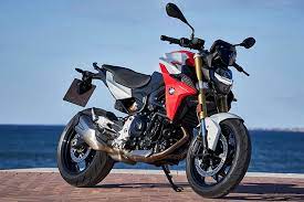 With this dynamic roadster the thrill of the day is f 900 r. Bmw F900r 2020 Review Can It Beat The Yamaha Mt 09