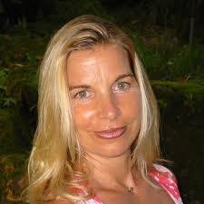 Nikki Oconnor's Instagram, Twitter & Facebook