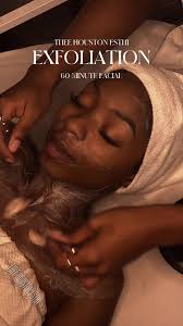 So soothing 🧖🏾‍♀️ Exfoliation helps even skin tone, creates a natural  glow and smooths skin texture ! Exfoliation Benefits: