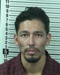 Dona Manuel's Instagram, Twitter & Facebook