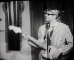 Sign up for our newsletter for updates, new products, and happenings from expressions in bloom fine flowers. Rewatched The In Bloom Video And I Had My Doubts That Was Actually Kurt Until I Saw This Smile I Remember Seeing It On Mtv Unplugged When He Looks Back At Dave