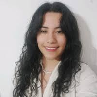 Angie Arcos's Instagram, Twitter & Facebook